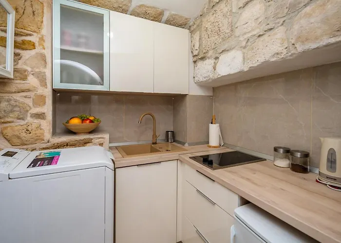 Nunciatta * Korčula